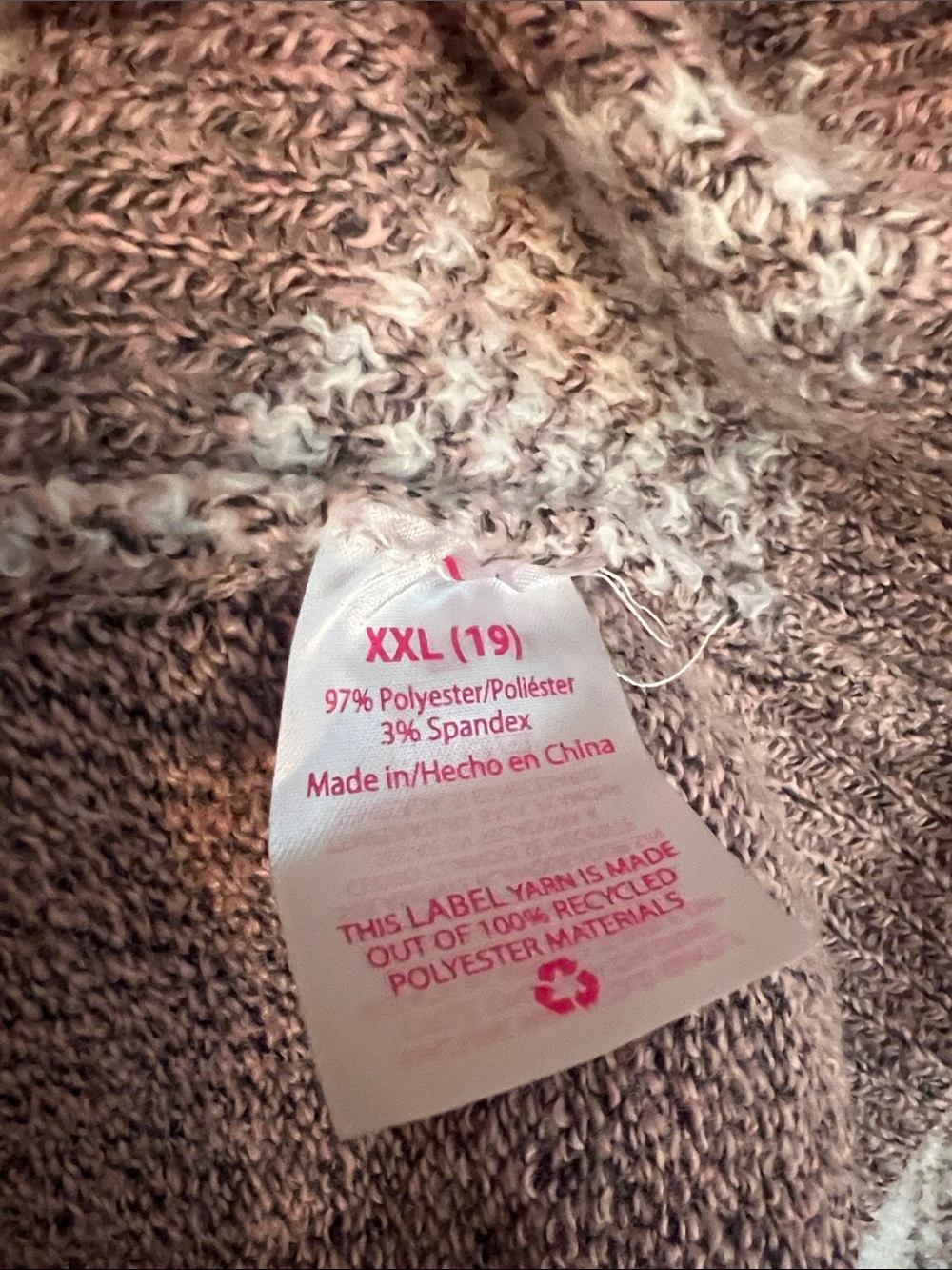 No Boundaries Heart-Pattern Crewneck Sweater in Dusty Pink and White - Picture 7 of 8